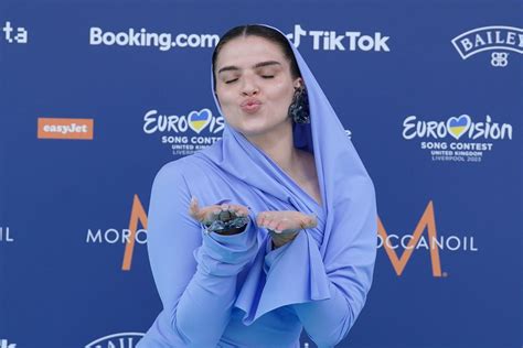 Mae Muller Eurovision Hirrahindolo