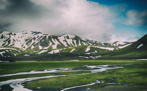 Download Wallpaper 3840x2400 Landmannalaugar Iceland Mountains Grass