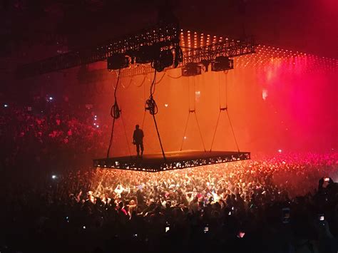 Kanye Wests Saint Pablo Tour Hits Golden 1 Center Nov 19 2016