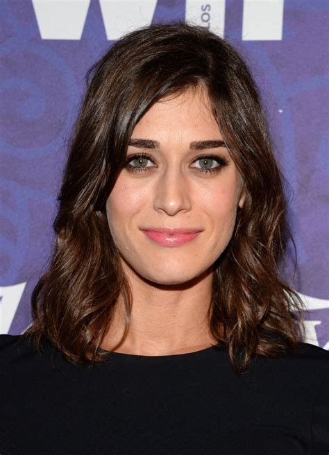 Pictures Of Lizzy Caplan
