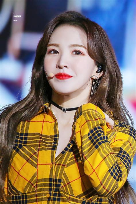 Pannatic 】k Netz Are Stunned Over How Beautiful Wendy Looks In The