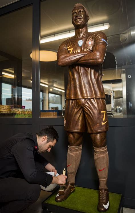Ronaldo reportedly paid nearly $30,000 to have a wax statue of himself made that he could keep at home. New 120kg Cristiano Ronaldo statue unveiled - and it's ...