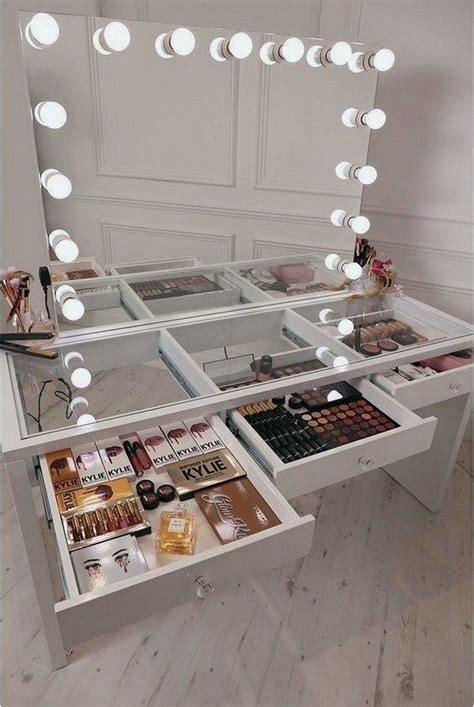 Diy Makeup Vanity Shelves Diycrot