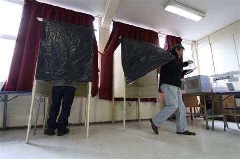 Horario de votación y en qué locales puedo votar. Servel apoya celebración de elecciones de abril en dos días