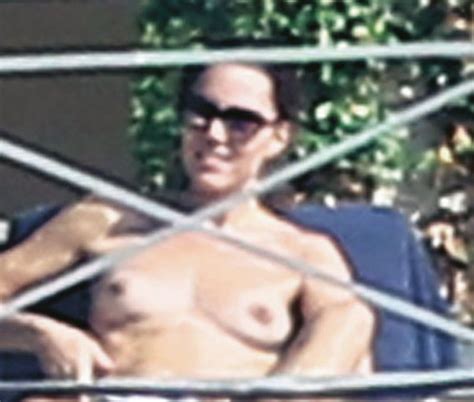 Kate Middleton Sunbathing Naked Cumception