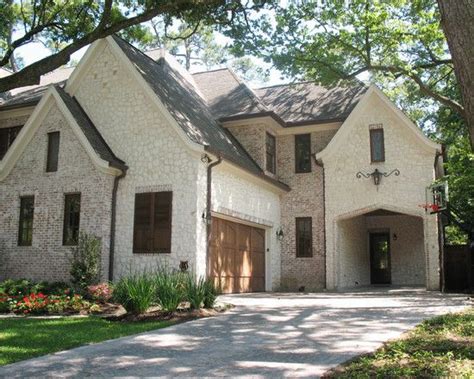 Stone and Brick House with Country Style Interior ...