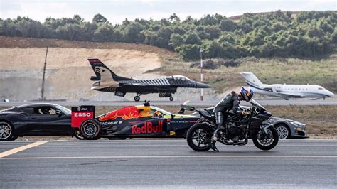 gp bahrein segundo informações de algumas revistas especializadas em f1, mattia binotto esclareceu que o problema no carro de leclerc se deu. Quem ganha? Corrida tem caça F-16, Kawasaki H2R, carro de ...