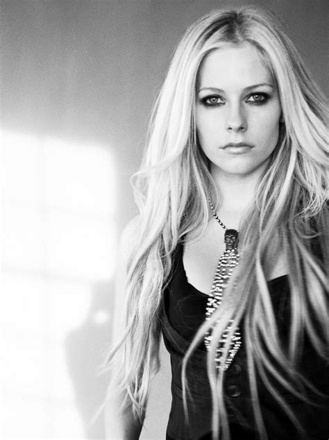 Pin On Avril Lavigne The Best Damn Thing