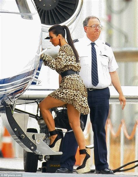 Kim Kardashian Arrives In Las Vegas By Private Jet Sporting A Very