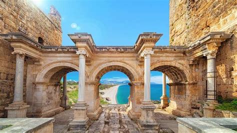 Antalyada Görülmesi Gereken Tarihi Yerler
