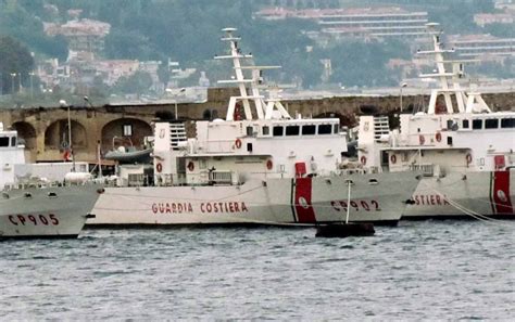 Switzerland is host to approximately 126'000 refugees and other persons of concern. Bünker: Österreich soll als Vorbild vorangehen und ...