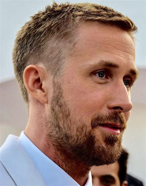 Ryan Gosling 💘 Style Ryan Gosling Ryan Gosling Beard Ryan Gosling Haircut Mens Hairstyles