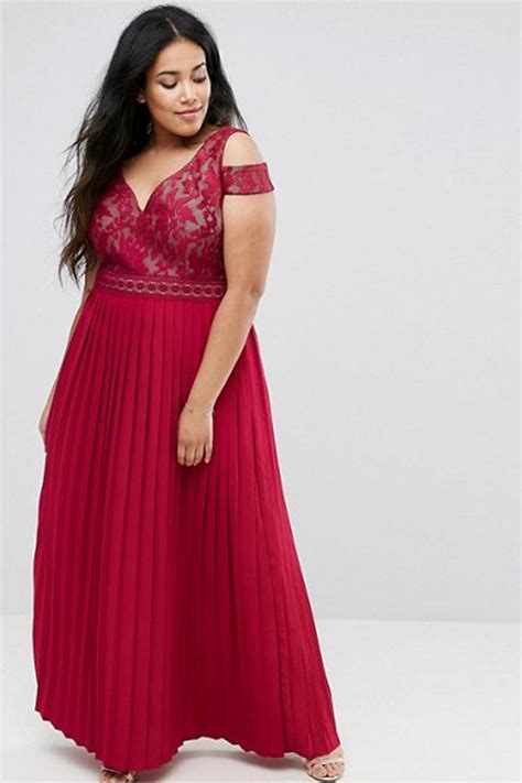 16 Gorgeous Plus Size Prom Dresses Of 2018 To Show Off Your Curves