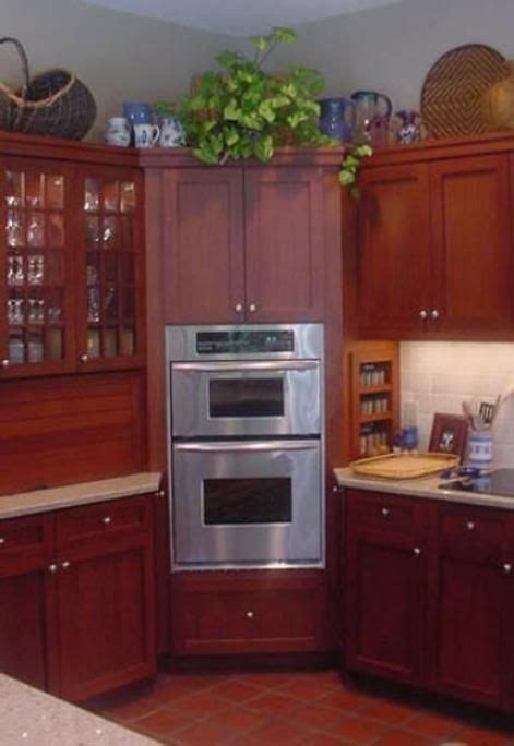 Dimensions of kitchen cabinets refer as a determination of standard kitchen cabinets sizes in construction and remodeling industry. CORNER KITCHEN CABINET OVEN BUILT IN | Corner kitchen ...
