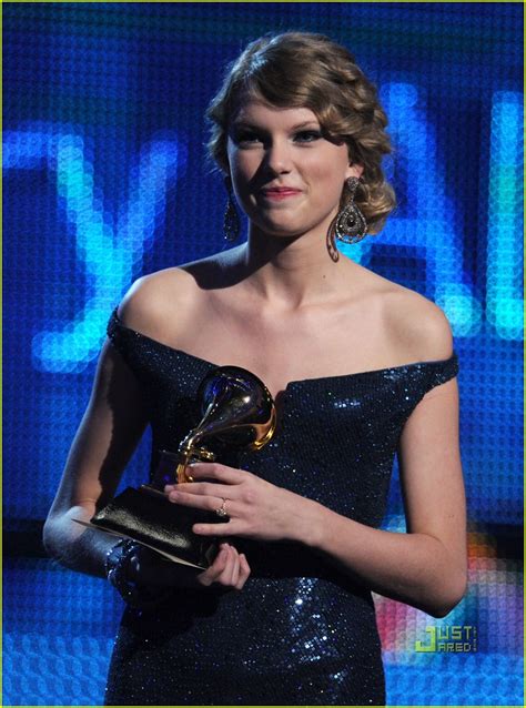 Taylor Swift Wins Album Of The Year Grammy For Fearless Photo 2413254 2010 Grammy Awards