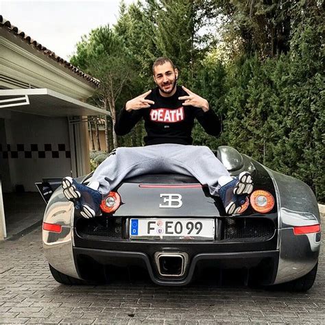 Vidéo lifestyle de karim benzema avec sa bugatti chiron et à l'entrainement au réal madrid. Karim Benzema | Bugatti veyron, Noticias de futbol, Bugatti