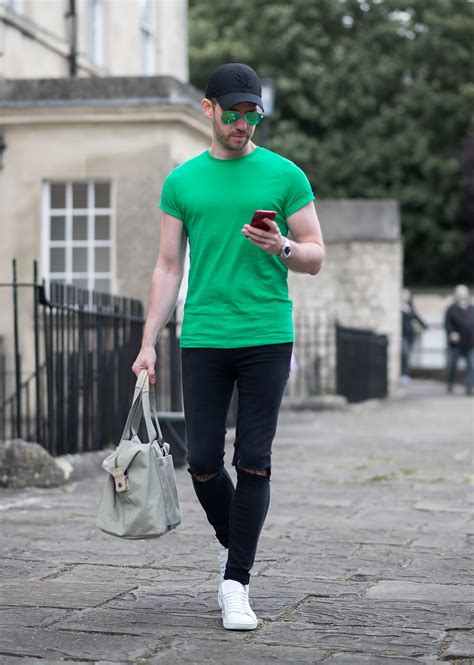 What To Wear With A Green Shirt Buy And Slay