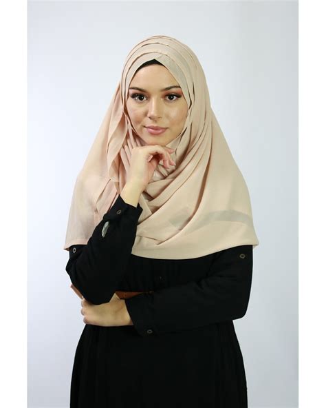 hijab à enfiler entiérement cousu nude