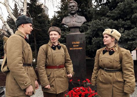 In Photos Russia Marks 80th Anniversary Of Stalingrad Victory The