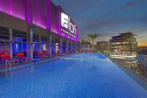 Offering hotel guests superior services and a broad range of amenities, aloft kuala lumpur sentral hotel is committed to ensuring that your stay is as comfortable as possible. Aloft rooftop pool, KL | Kuala lumpur, Aloft hotels ...