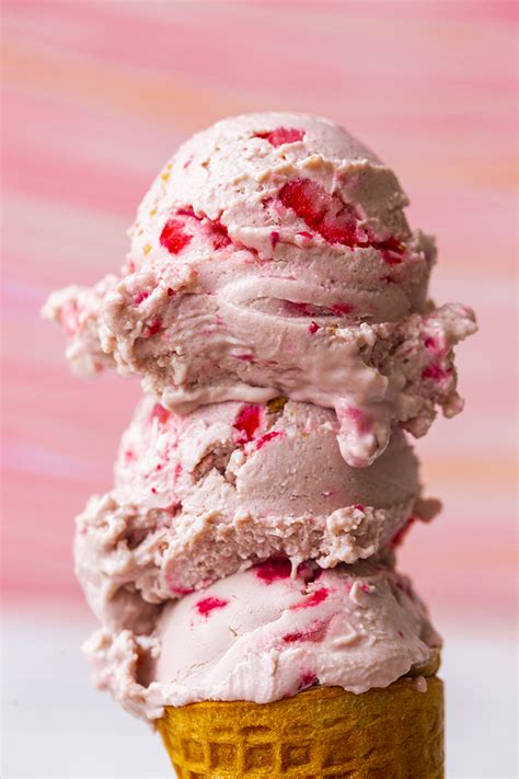 Fresh Strawberry Ice Cream Vegan Recipe