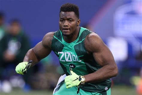 Nfl Combine Dante Fowler Stands Out Among Nine Gators In Attendance Alligator Army