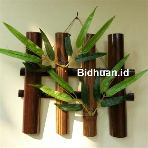 Maka dari itu tak heran kalau bambu dijadikan salah satu alasan digunakannya dalam pembuatan kerajinan tangan. 3 Kerajinan dari bambu yang Unik dan Cara Membuatnya ...