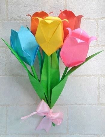 折り紙のコスモスの花の折り方、作り方を紹介します。 秋の花の折り紙 コスモス（秋桜）の花を作ってみてく 折り紙 あさがおの花の蕾（立体） 折り方（niceno1）origami flower morning glory bud tutorial. 【折り紙】春の花の立体飾り(リースや花束)の簡単な折り方5選 ...