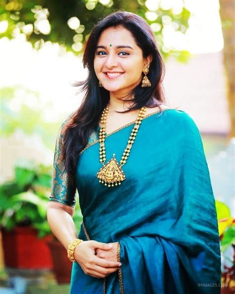 55 Manju Warrier Beautiful Photos And Mobile Wallpapers Hd Android