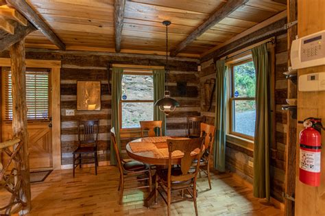1 Of A Kind Vilas 2 Bedroom Blue Ridge Mountain Log Cabin Rental