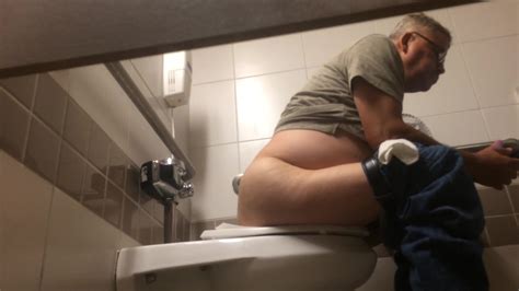 Spy Cam In Public Toilet Video Thisvid Com
