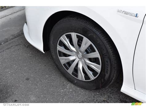 2019 Toyota Camry Hybrid Le Wheel Photo 131550979
