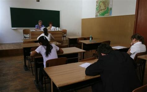 Simularea 2021 continuă cu proba obligatorie a profilului. SIMULARE BAC 2014: BAREM LA ECONOMIE; SUBIECTE LA ECONOMIE ...