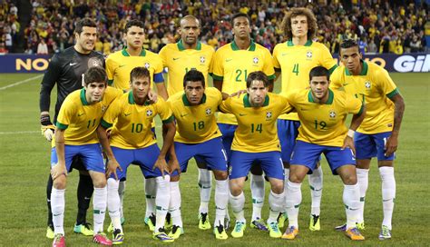 Get the full lequipe.fr analytics data and market share drilldown here. L'équipe du Brésil: Coupe du Monde 2014 - Soccer Politics / The Politics of Football