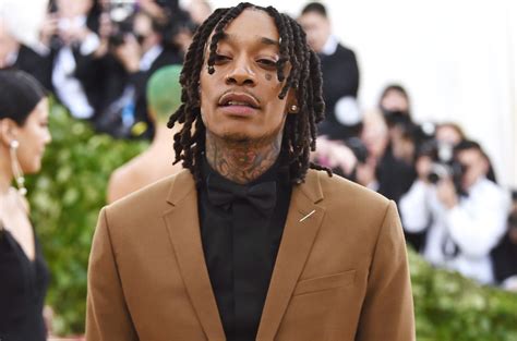 Check out their videos, sign up to chat, and join their community. Wiz Khalifa Defends 'Eyes Looking Korean' Lyric on 'Rolling Papers 2': 'I Love All Races ...