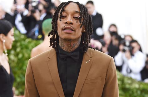 Wiz khalifa — we dem boyz 03:44. Wiz Khalifa Defends 'Eyes Looking Korean' Lyric on 'Rolling Papers 2': 'I Love All Races ...