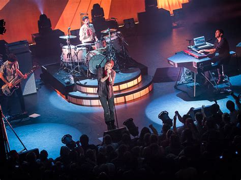 Keane Dazzles The Pabst With A Full Spectrum Of Sound