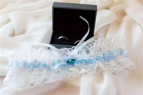 What Is A Wedding Garter Meaning And Why Its Done Krostrade