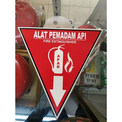 Jual STICKER SEGITIGA APAR 30X30CM ALAT PEMADAM LABEL SIGN K3 RAMBU Di