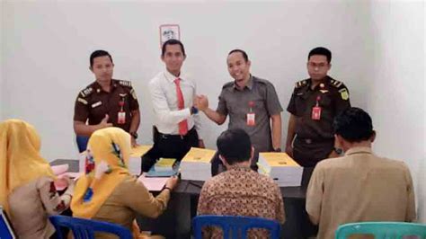 Unit Tipikor Reskrim Polres Polman Limpahkan Kasus Korupsi Ke Jpu