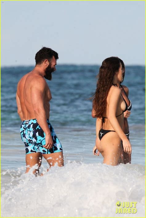 Dan Bilzerian Flaunts His Chiseled Body In Tulum With A Group Of Models Photo