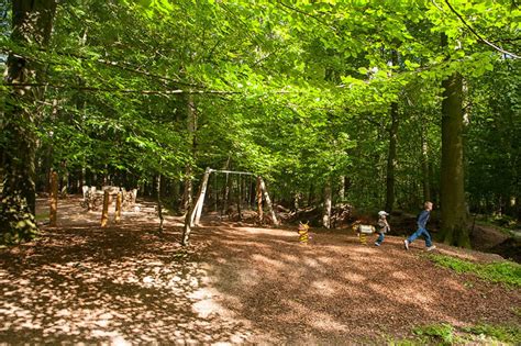 Vom haus hohe warte gelangt man direkt in den traumhaften garten. Aktivitäten - Hohe-Wart-Haus