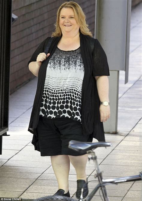 Magda Szubanski Says Coming Out As Gay Contributed To Her Weight Gain Daily Mail Online