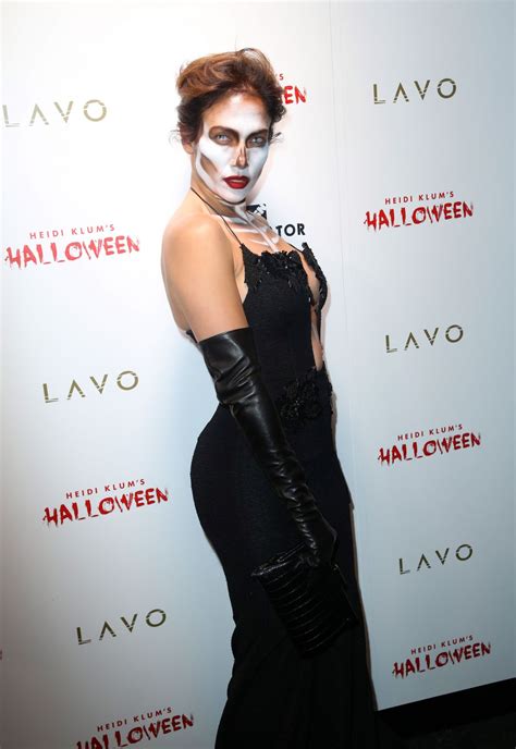 Jennifer Lopez At Heidi Klum Halloween Party In New York 10312015