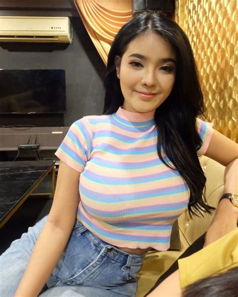 Yanisa Samohom Big Tits Thai Girl Page 6 Of 7 Fapdungeon