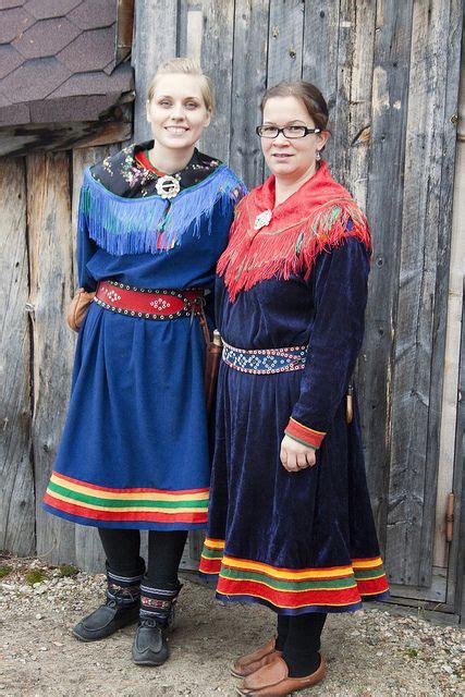 Sami Women Reindeer Farm Inari Finnish Lapland In 2020 Folk