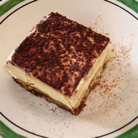 Refrigerate cake for at least 2 hours before. Olive Garden Tiramisu - Copycat Recipe (With images ...