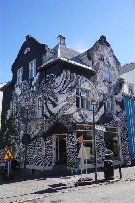 Reykjavik Street Art Advantedge Tours