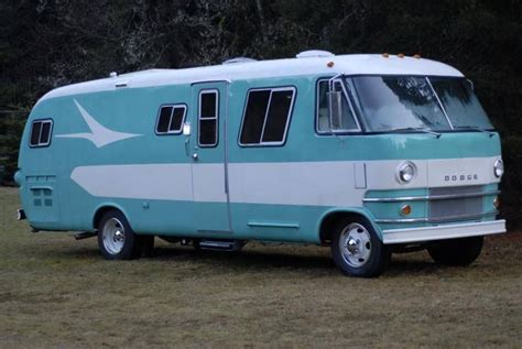 Check Out These 20 Vintage Classic Rv And Camping Photos Vintage Motorhome Vintage Camper