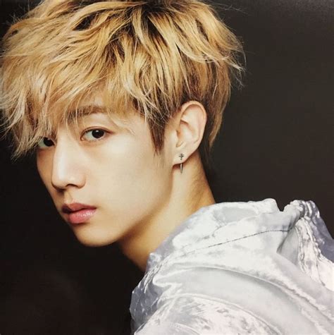 'มาร์ค got7' โพสต์ขอบคุณผ่านทวิตเตอร์ พร้อมปล่อยคลิปเเรกฉลอง หลังช่องยูทูบมียอดกดติดตามพุ่งทะลุ 1 ล้าน ล่าสุด เตรียมปล่อยซิงเกิลแรกหลังจาก. GUNPIMARK: ประวัติมาร์ค GOT7